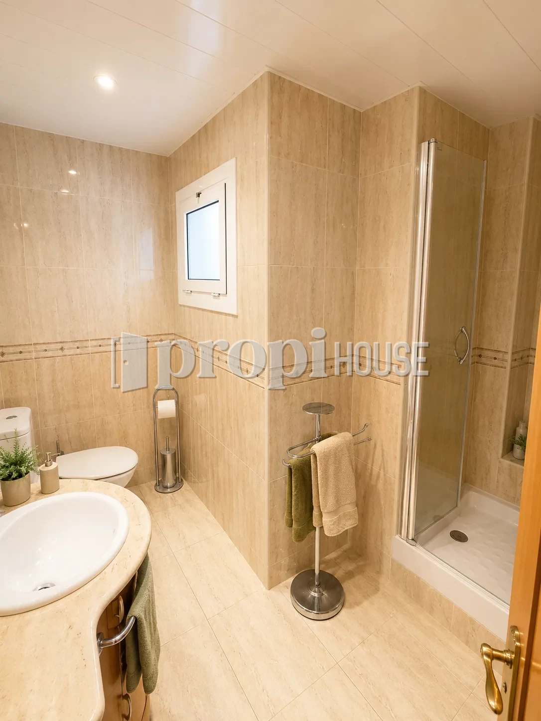 Baño con plato de ducha