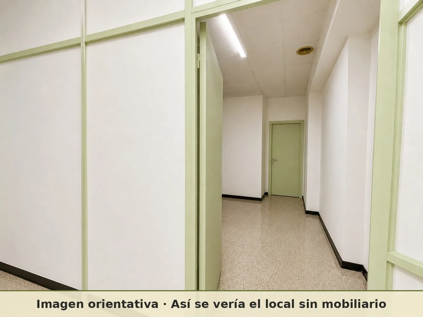 Imagen orientativa: el pasillo interior del local, sin mobiliario